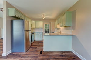 Kitchen/Breakfast Bar