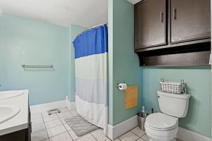  Photo 33