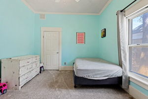  Photo 37