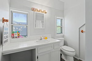  Photo 48