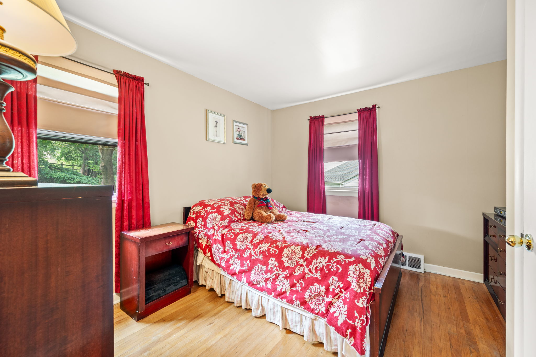 518 W Anderson Ave-53