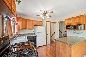 518 W Anderson Ave-45