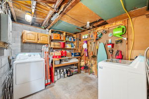 518 W Anderson Ave-60