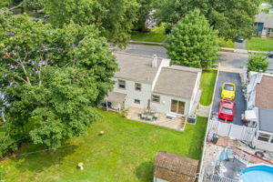 518 W Anderson Ave-47