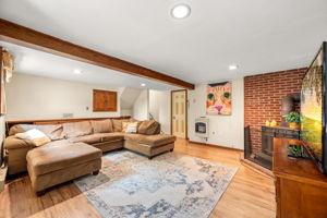 518 W Anderson Ave-58