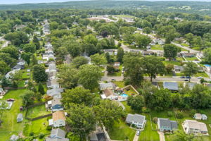 518 W Anderson Ave-41