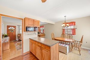 518 W Anderson Ave-48