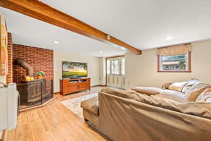 518 W Anderson Ave-57