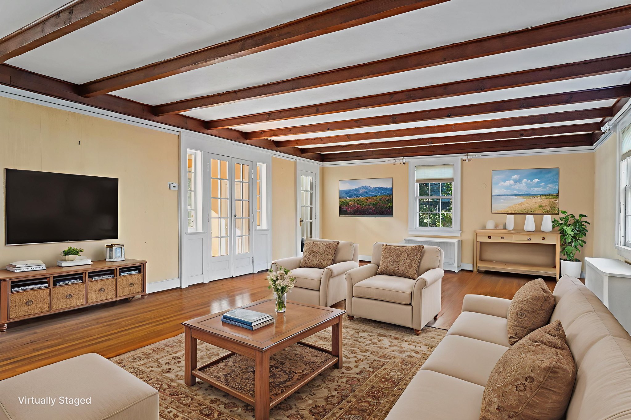 AHM04474_1 virtually staged.jpeg