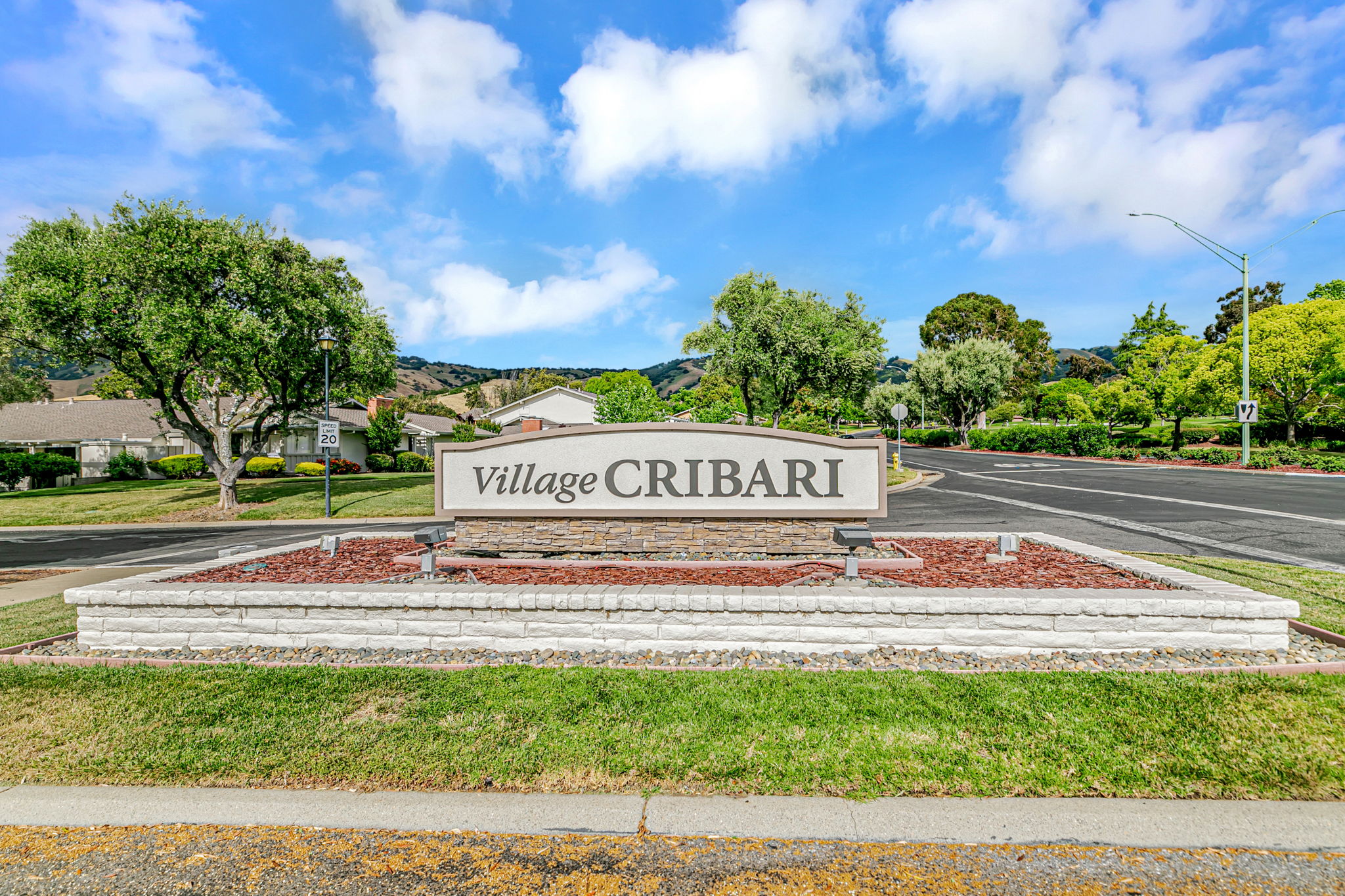054_5183 Cribari Knolls
