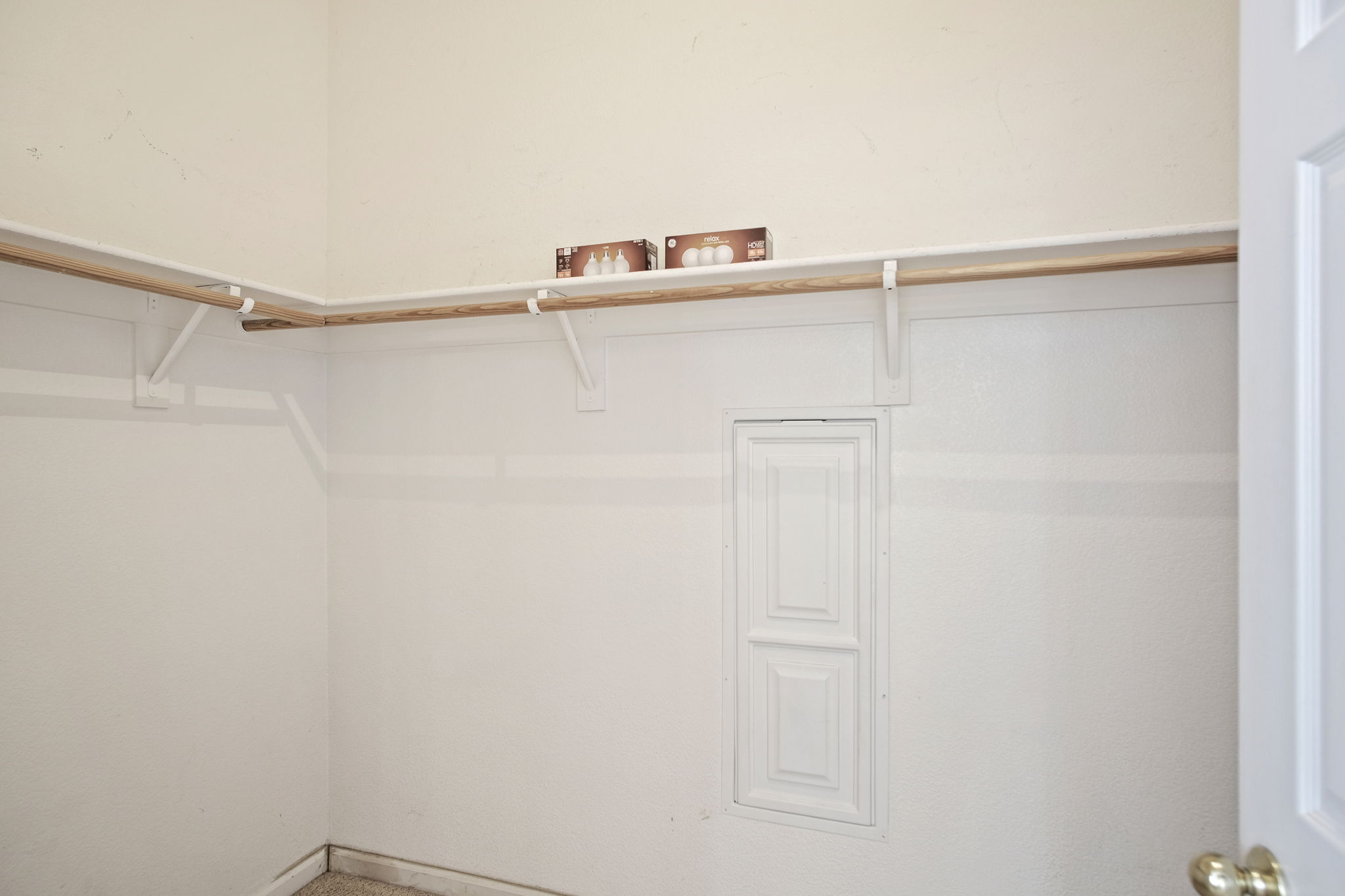  Photo 36