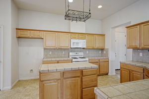  Photo 40
