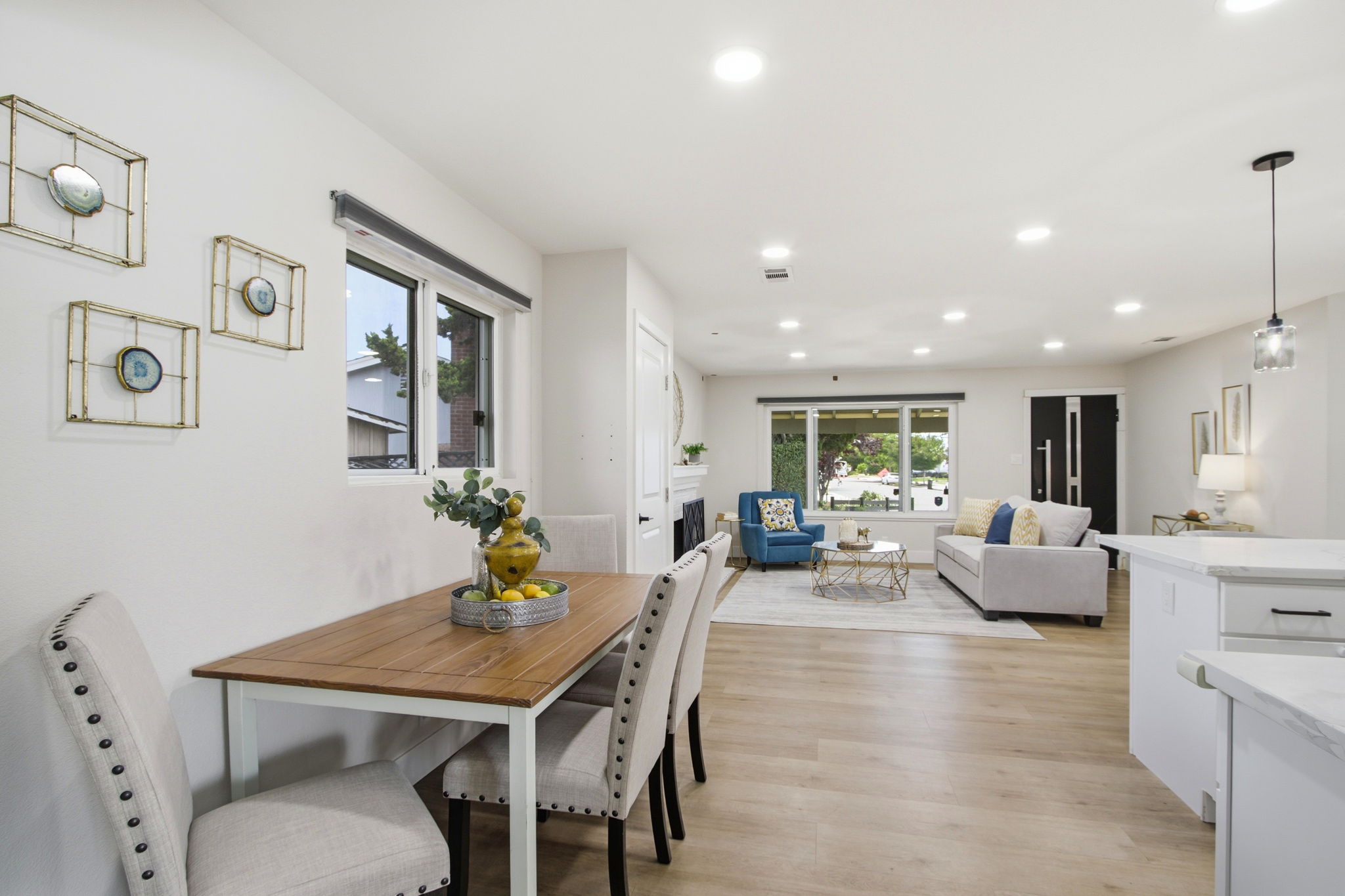 015_F8_519 Cheyenne Ln