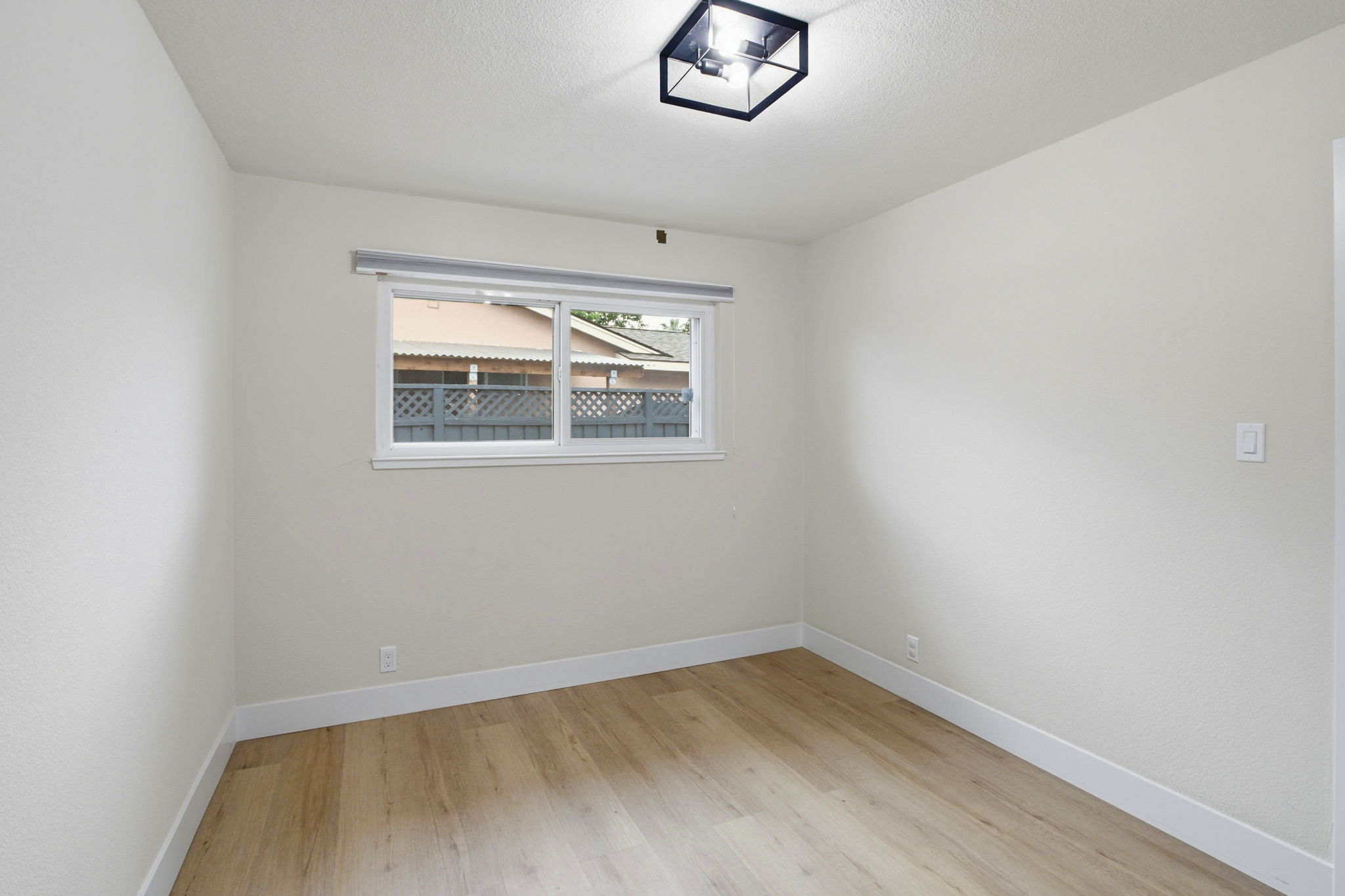 021_F8_519 Cheyenne Ln