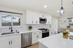 012_F8_519 Cheyenne Ln