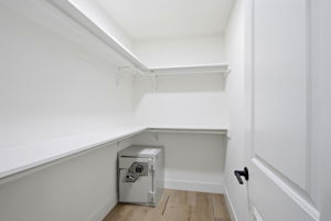 027_F8_519 Cheyenne Ln