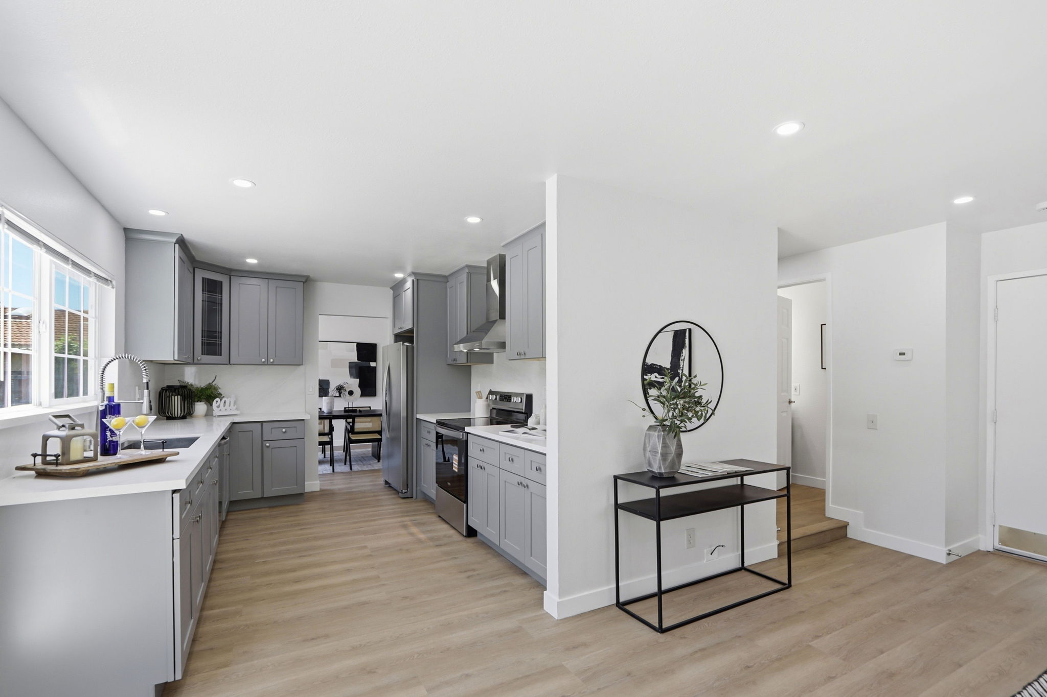 016_F8_519 Glenburry Way