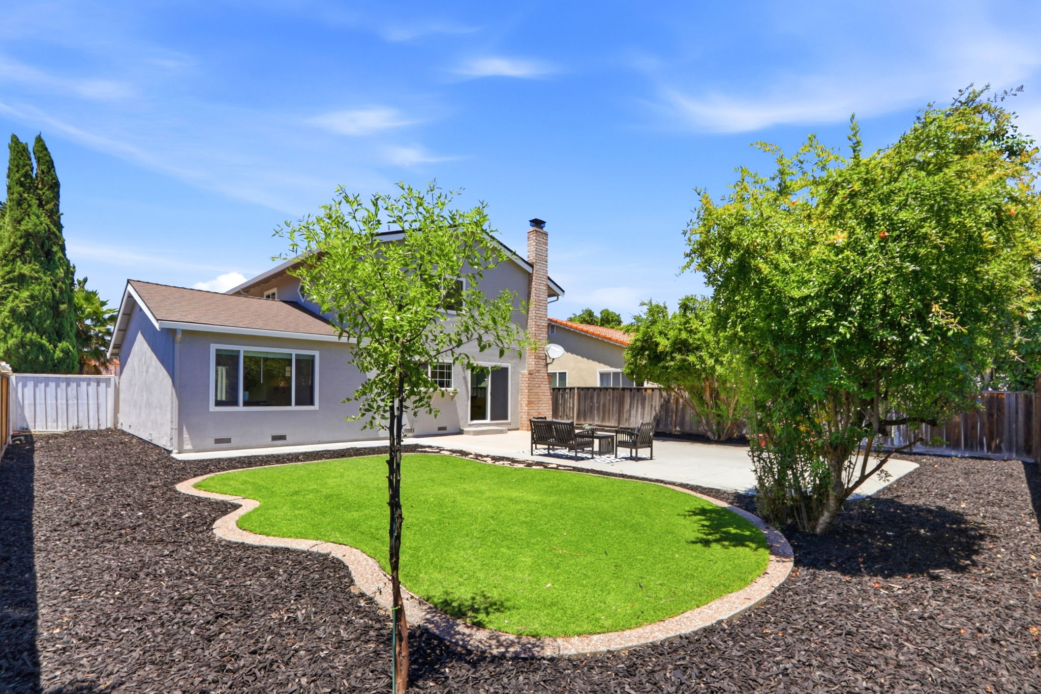 048_F8_519 Glenburry Way