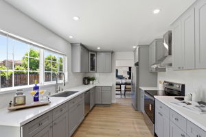 017_F8_519 Glenburry Way