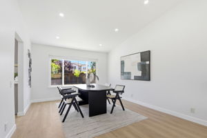 021_F8_519 Glenburry Way