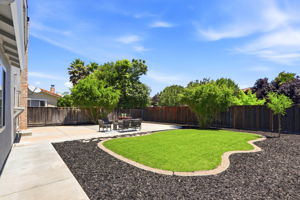 045_F8_519 Glenburry Way
