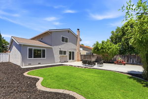 047_F8_519 Glenburry Way
