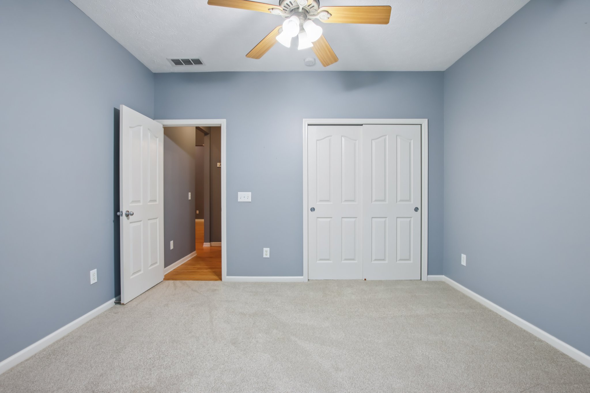 Hadleigh Ct-S0403-020.jpg