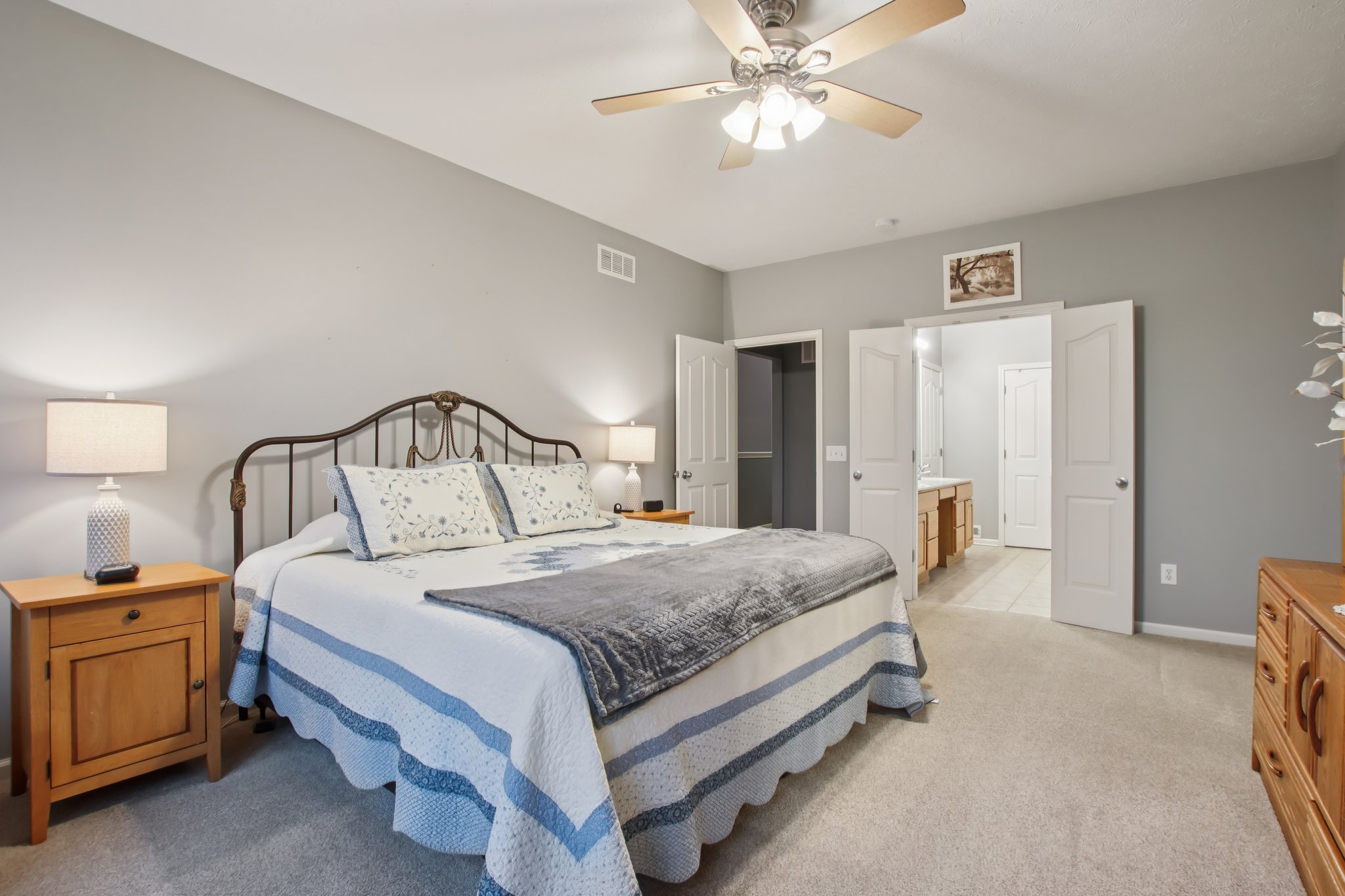 Hadleigh Ct-S0403-027.jpg