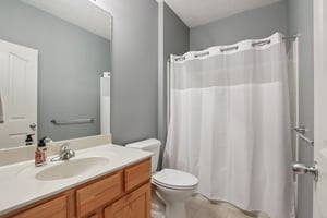 Hadleigh Ct-S0403-018.jpg