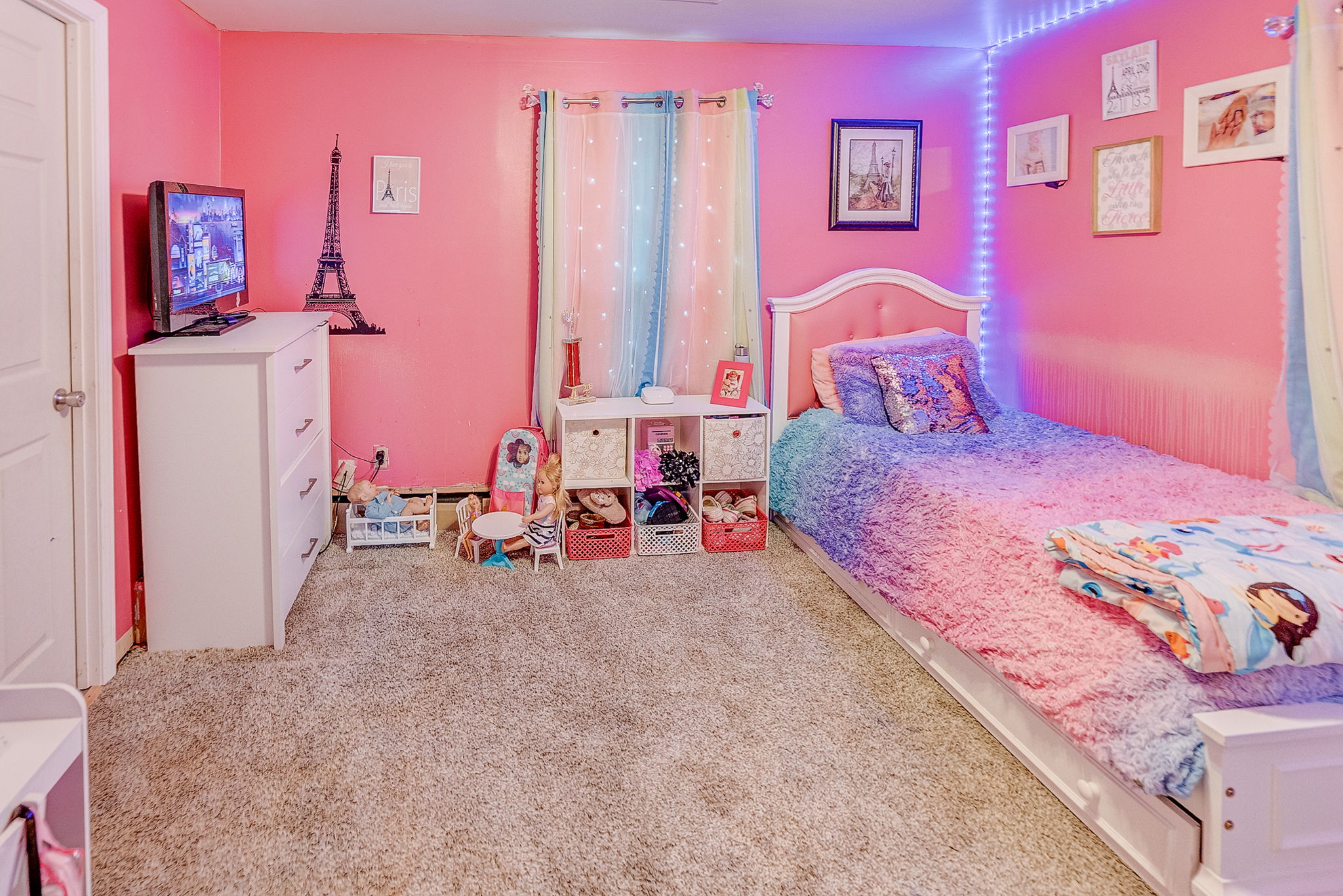  Photo 8