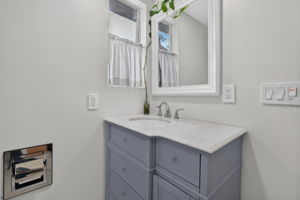 Guest Bathroom 1 of 2