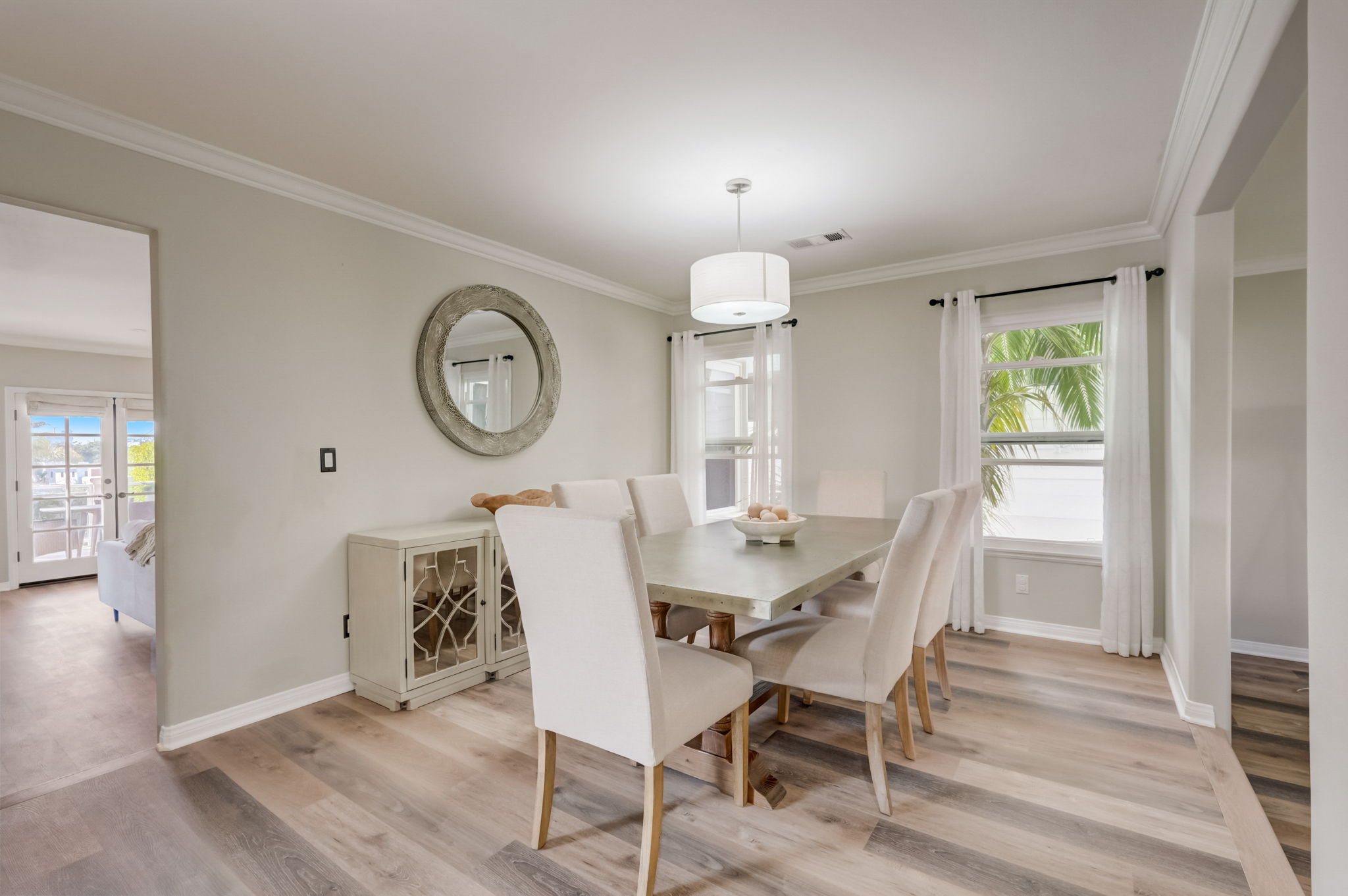 S Juanita Ave-013