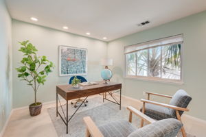 S Juanita Ave-031