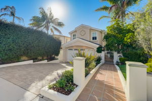 S Juanita Ave-003