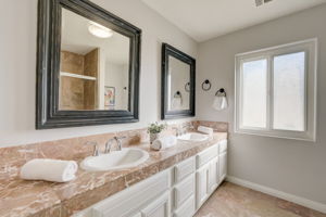 S Juanita Ave-028