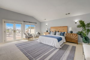 S Juanita Ave-033
