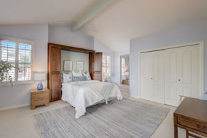 S Juanita Ave-024
