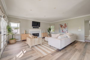 S Juanita Ave-009