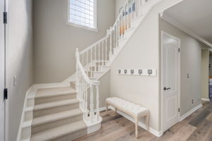 S Juanita Ave-006