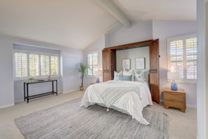 S Juanita Ave-025