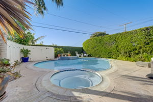 S Juanita Ave-045