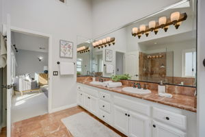 S Juanita Ave-035