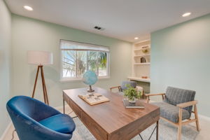 S Juanita Ave-032