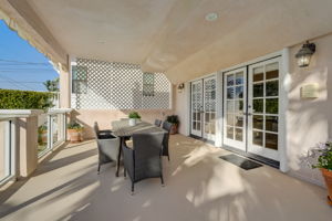 S Juanita Ave-044