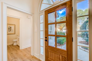 18 Entryway w Powder Room