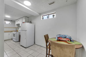  Photo 35