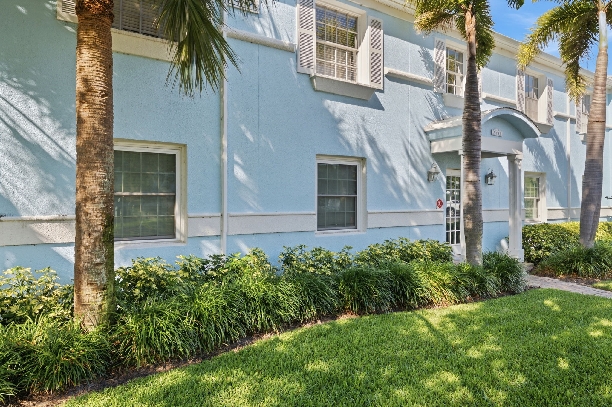 Front Exteriors (3)