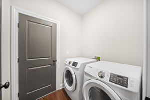  Photo 49