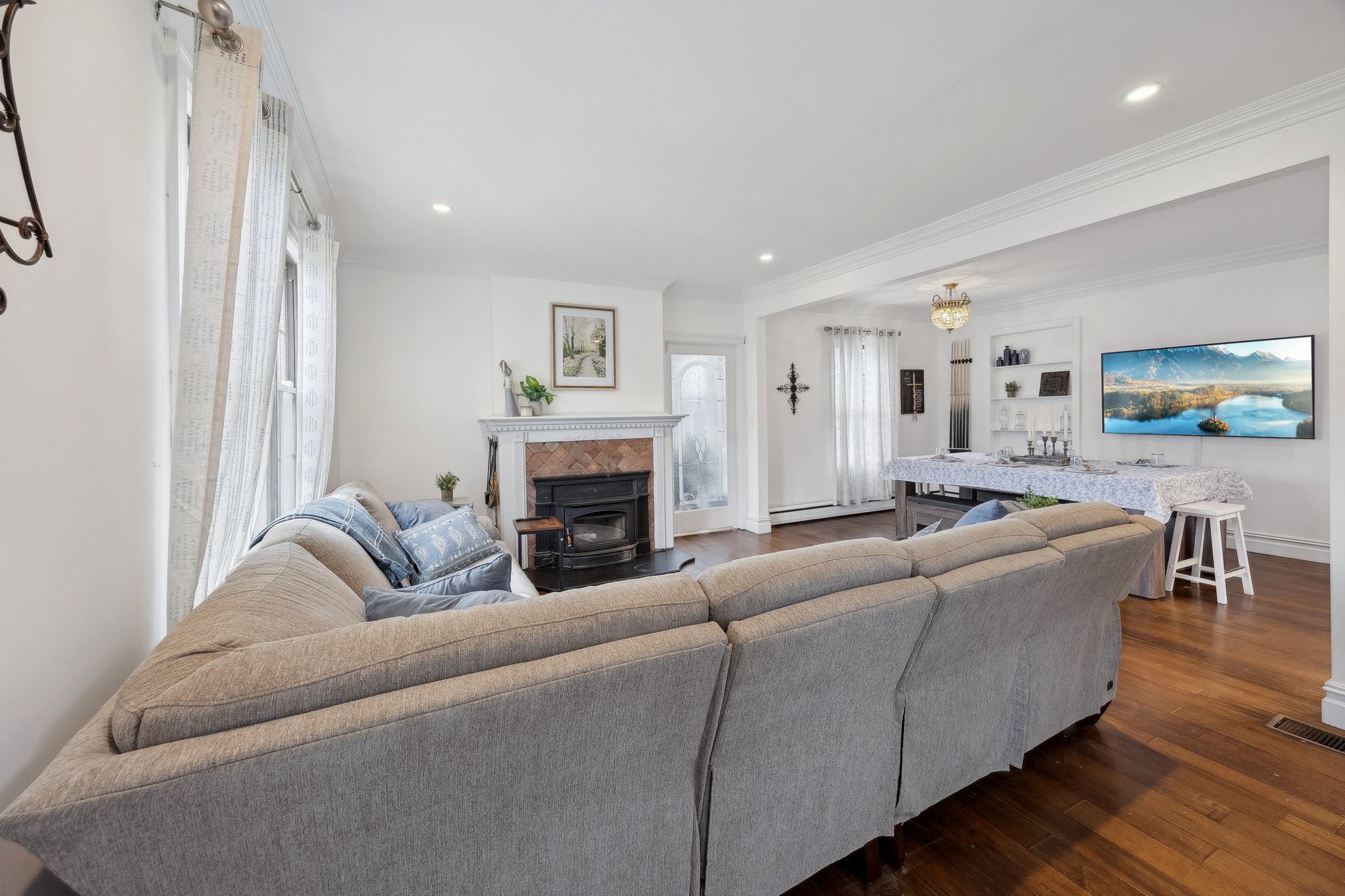 Living/Dining Room
