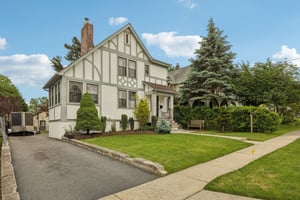 2nd Ave-2905-002.jpg